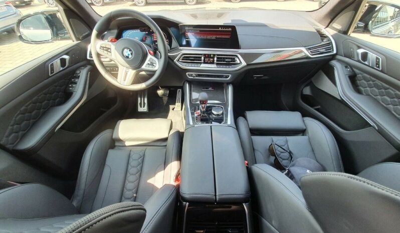 
								BMW X5 M Compétition full									