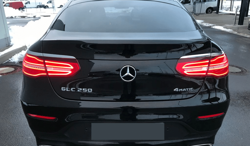 
								Mercedes-Benz GLC full									