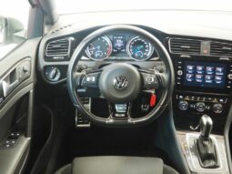 
										Volkswagen Golf R full									