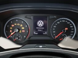 
										Volkswagen T-Roc 1.5 TSl Sport full									