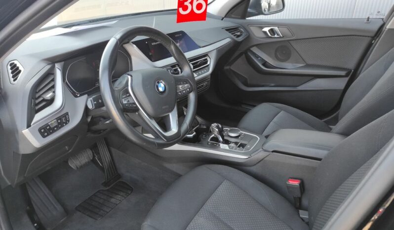 
								BMW 118i complet									