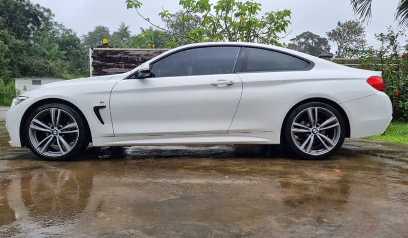 
								BMW SERIE 4 COUPE complet									