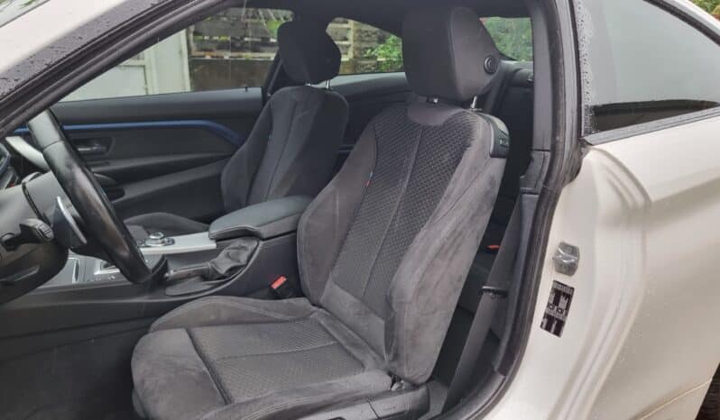 
								BMW SERIE 4 COUPE complet									