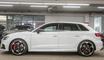 
									AUDI RS3 complet								