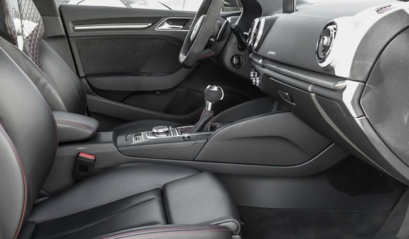 
								Audi RS3 Sportback complet									