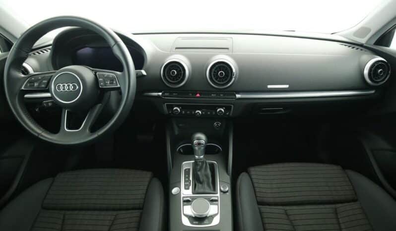 
								Audi A3 Sportback complet									