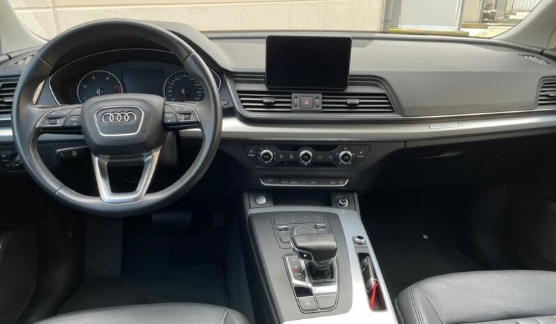 
								Audi Q5 Design 2.0 TDI Quattro complet									