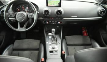 
									Audi A3 1.6 TDi S-Line Sportback full								