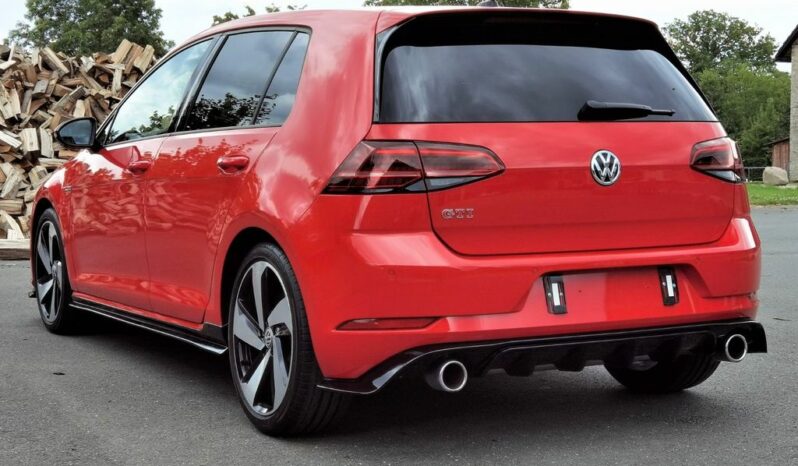
								Volkswagen Golf 2.0 GTI Performance full									