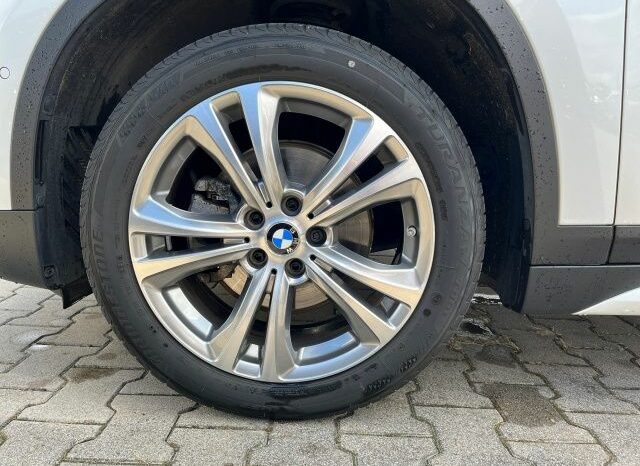 
								BMW X1 sDrive 18i Sport full									