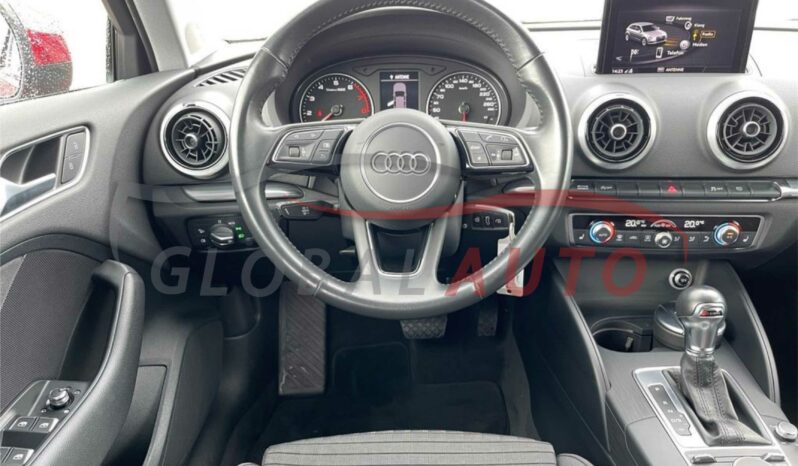 
								Audi A3 Sportback 35 TFSI full									