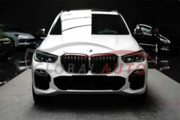 
										BMW X5 M50i full									