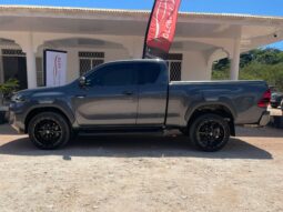 TOYOTA HILUX EDITION LIMITED full