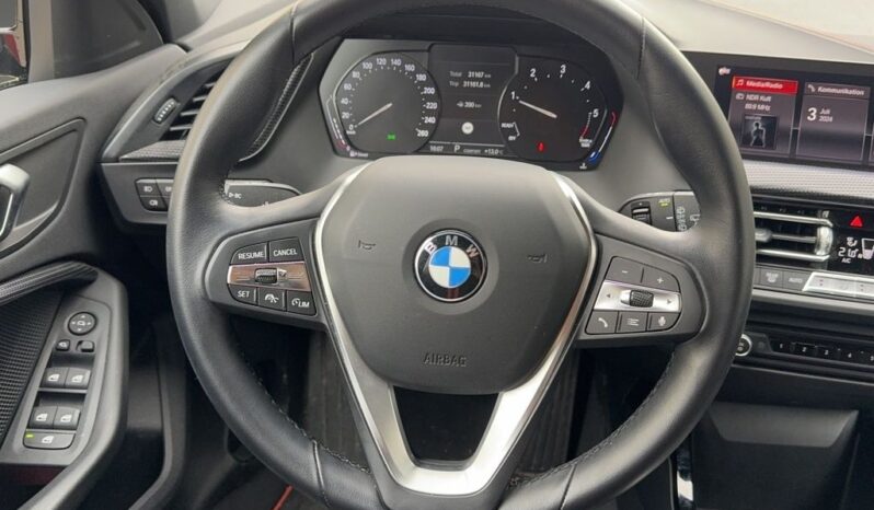 BMW 116d Sport Line full