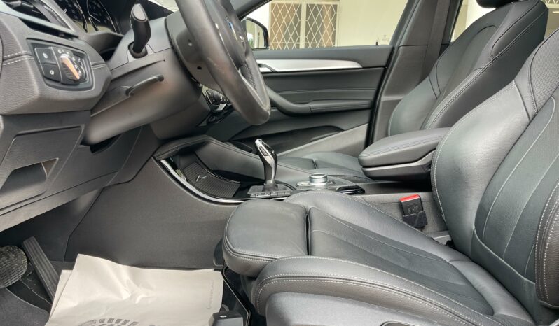 
								BMW X2 sDrive18iA full									