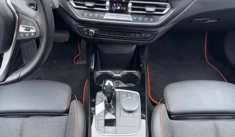 BMW 116d Sport Line full