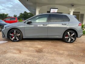 VOLKSWAGEN GOLF VIII GTE