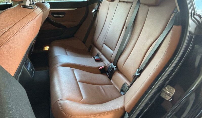
								BMW SERIE 4 full									