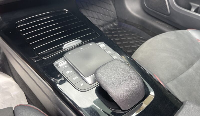 
								MERCEDES-BENZ CLASSE A 200 PACK AMG full									