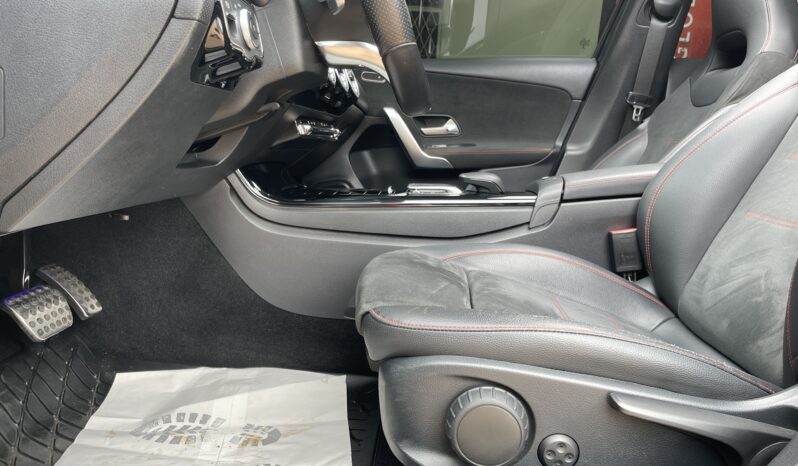 
								MERCEDES-BENZ CLASSE A 200 PACK AMG full									