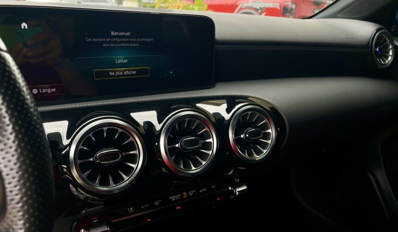 
								MERCEDES-BENZ CLASSE A 200 PACK AMG full									