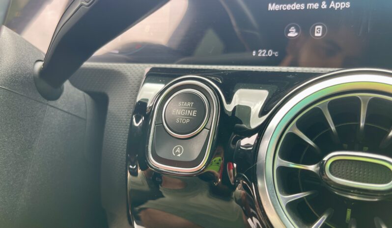 
								MERCEDES-BENZ CLASSE A 200 PACK AMG full									