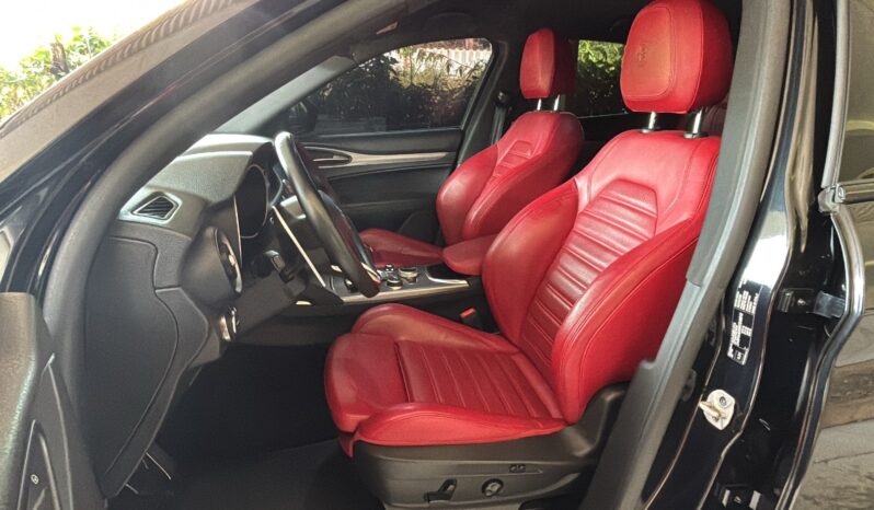 
								ALFA ROMEO STELVIO 2.2 210 ch  Veloce full									