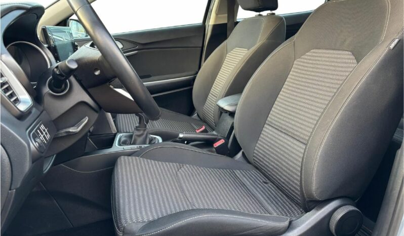 
								KIA XCEED full									