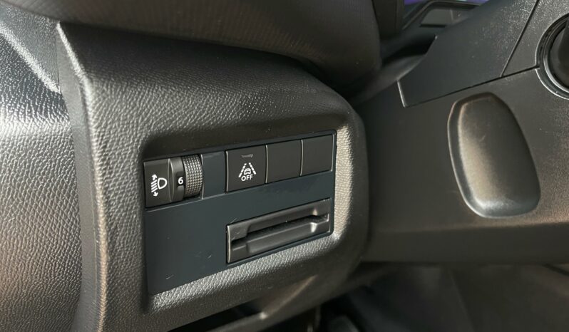 
								CITROËN C5 AIRCROSS full									