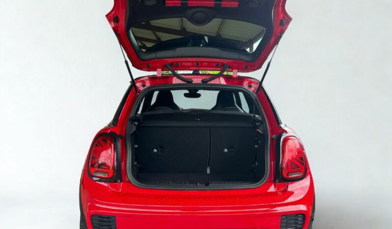 
								MINI COOPER JOHN COOPER WORKS full									