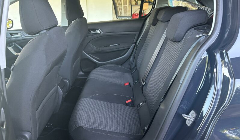 
								PEUGEOT 308 full									