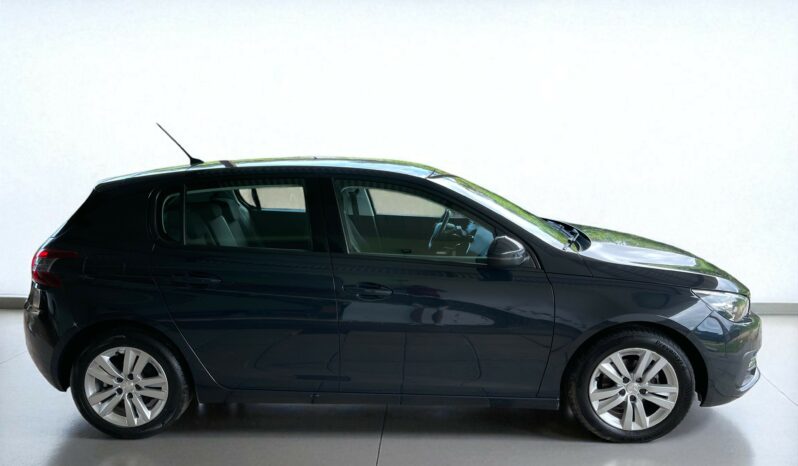 
								PEUGEOT 308 full									