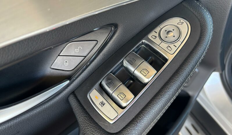 
								MERCEDES-BENZ GLC full									