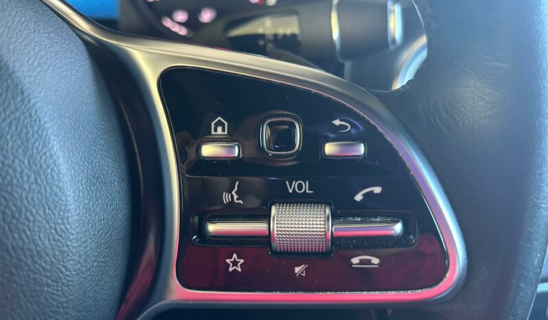 
								MERCEDES-BENZ GLC full									