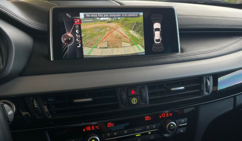 
								BMW X6 xDrive M50d M SPORT full									