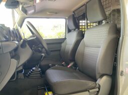
										SUZUKI JIMNY PRIVILEGE full									