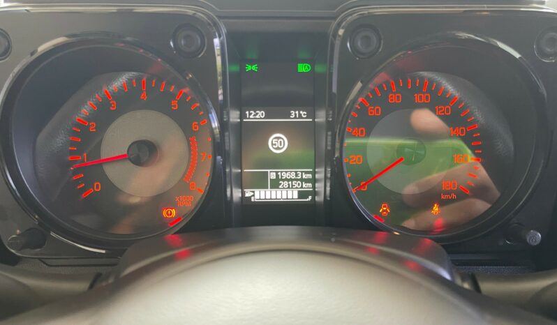 
								SUZUKI JIMNY PRIVILEGE full									