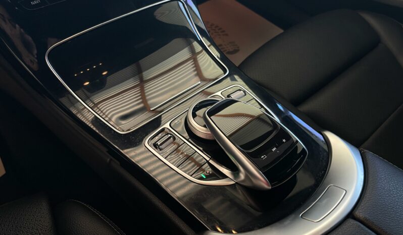 
								Mercedes-Benz Classe C AMG Line full									