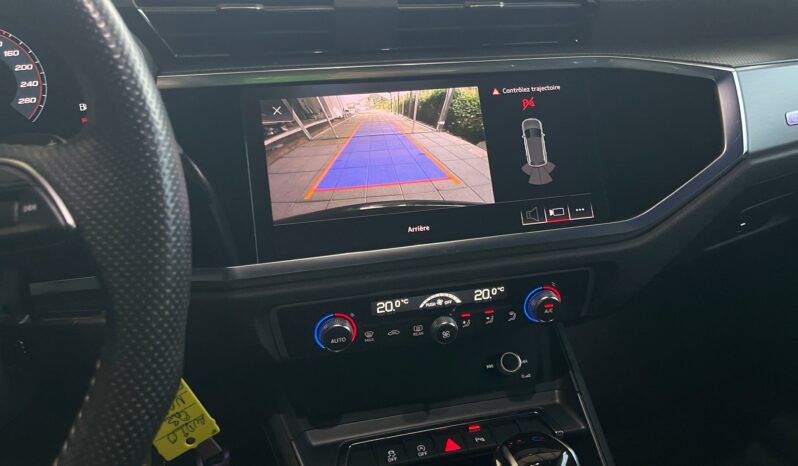 
								Audi Q3 35 TFSI full									