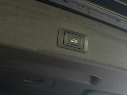 
										Audi Q3 35 TFSI full									