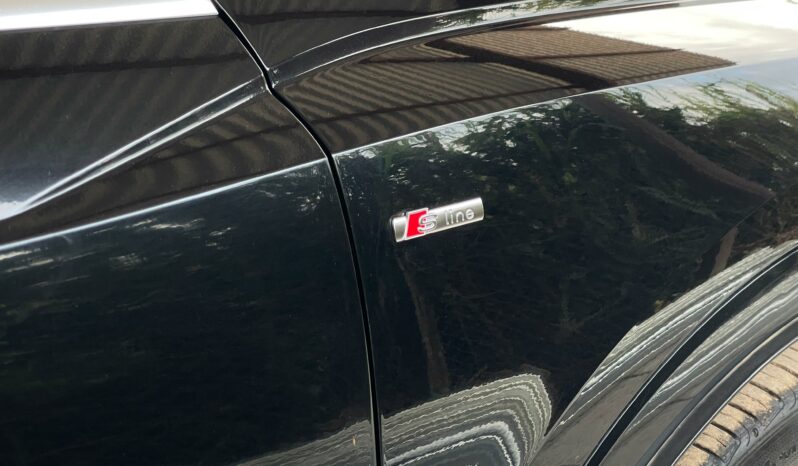 
								Audi Q3 35 TFSI full									