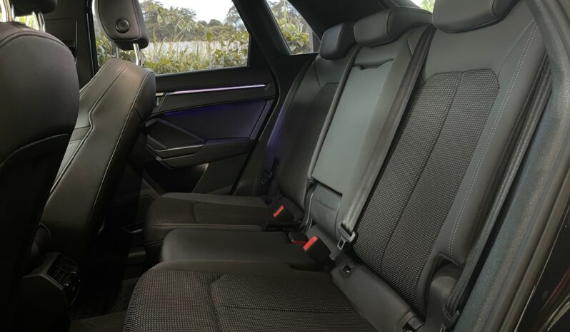 
								Audi Q3 35 TFSI full									