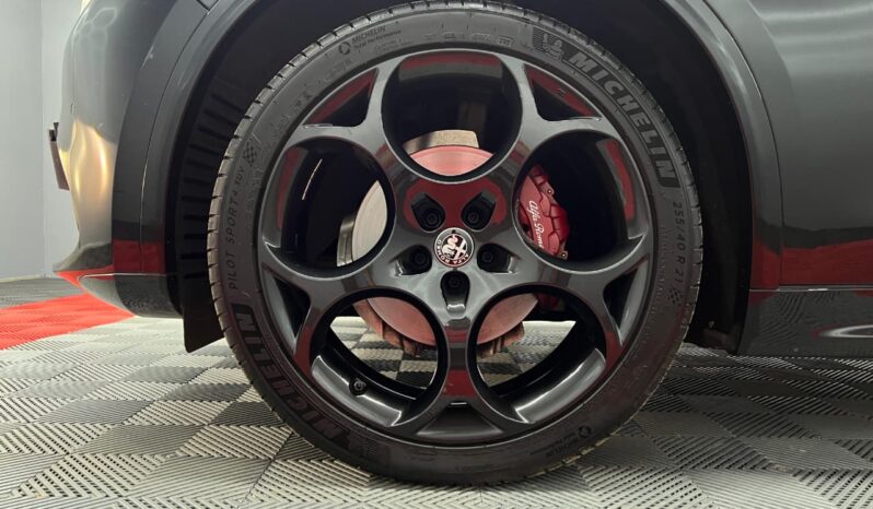 
								ALFA ROMEO STELVIO Q4 Veloce full									