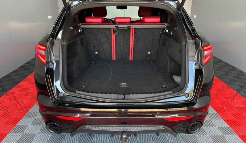 
								ALFA ROMEO STELVIO Q4 Veloce full									