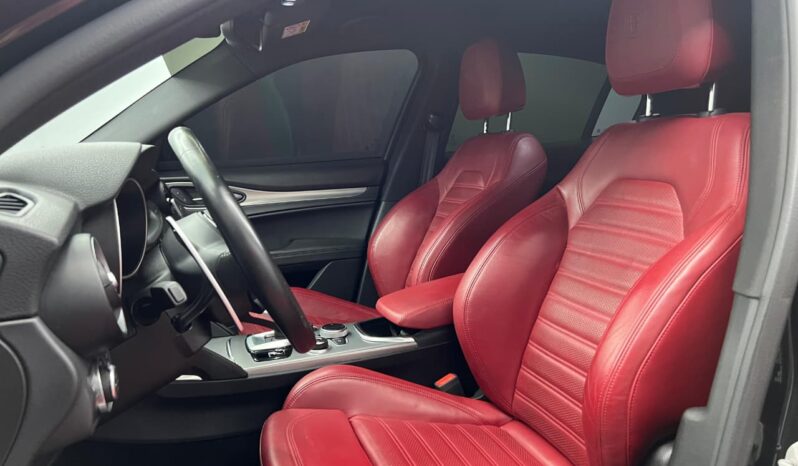 
								ALFA ROMEO STELVIO Q4 Veloce full									