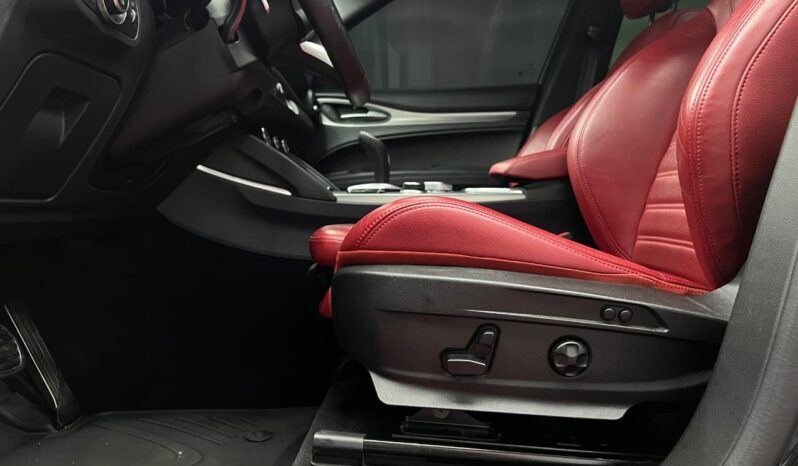 
								ALFA ROMEO STELVIO Q4 Veloce full									
