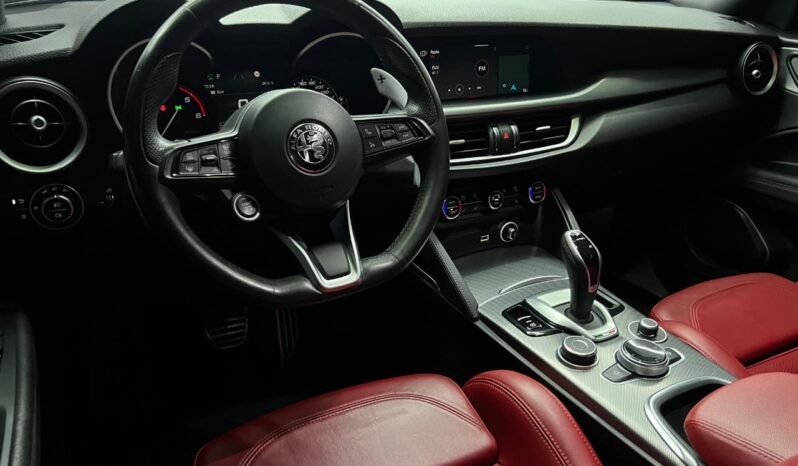 
								ALFA ROMEO STELVIO Q4 Veloce full									