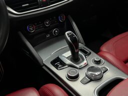 
										ALFA ROMEO STELVIO Q4 Veloce full									