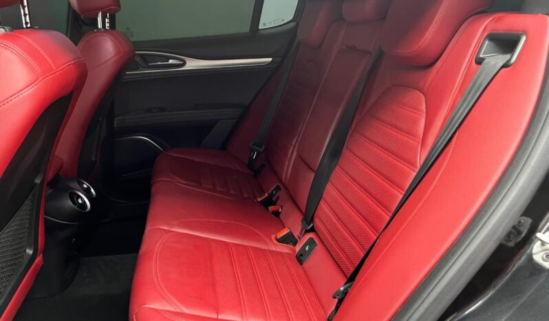 
								ALFA ROMEO STELVIO Q4 Veloce full									