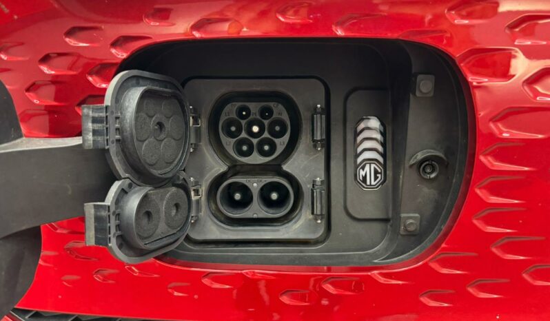 
								MG ZS Luxury 115kW full									